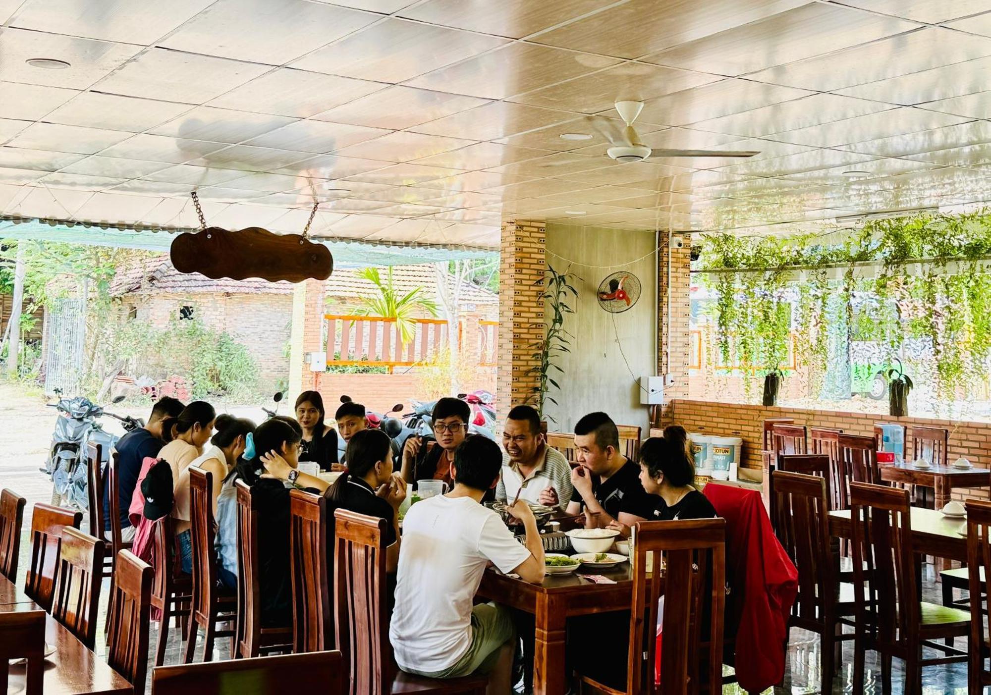 Lava Rock Viet Nam Lodge Anhfly Resort Nam Cat Tien Exteriör bild