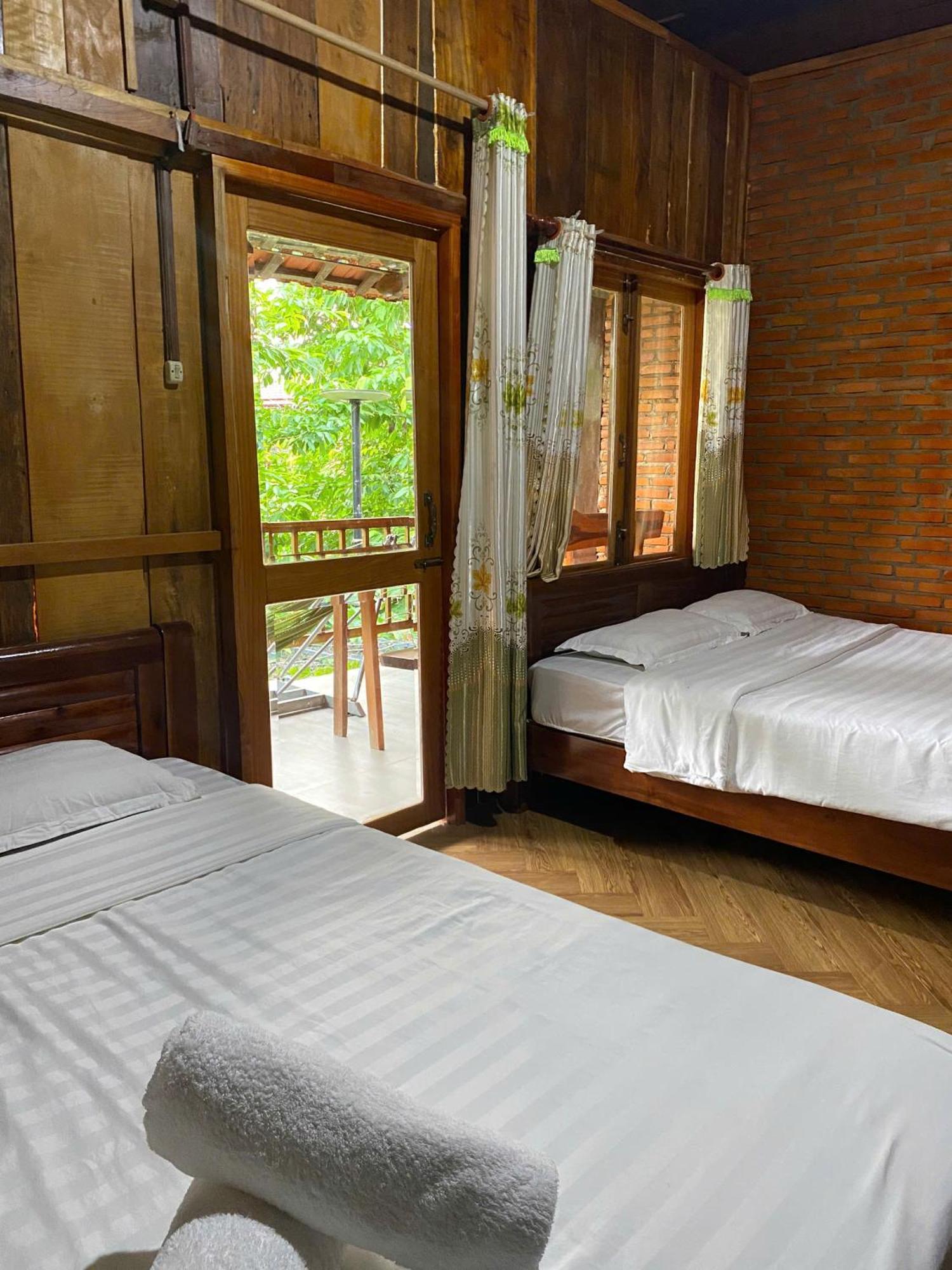 Lava Rock Viet Nam Lodge Anhfly Resort Nam Cat Tien Exteriör bild